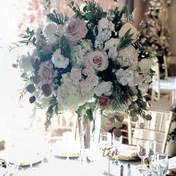 Wonder Wall - Wonder Wall Matched our color scheme perfectly! - Floral Designers Near Me
