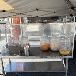 Tacos Los Tres Reyes - Agua Fresca Station