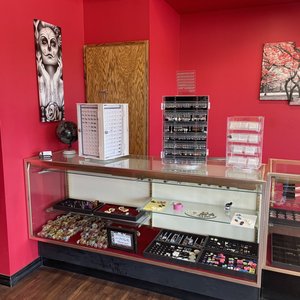 23RD STREET BODY PIERCING - Updated September 2025 - 42 Photos & 176 ...