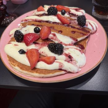 6th & G Breakfast - Berry Sweet Pancakes - Breakfast & Brunch Near Me - San Diego, California 6th & G Breakfast - Berry Sweet Pancakes - Breakfast & Brunch Near Me - San Diego, California
