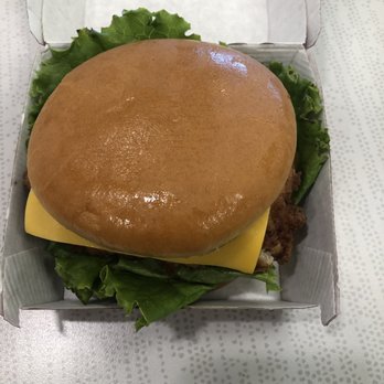 Chick-fil-A - Deluxe chicken sandwich - Chicken Shop Near Me - Pittsburgh, Pennsylvania Chick-fil-A - Deluxe chicken sandwich - Chicken Shop Near Me - Pittsburgh, Pennsylvania