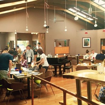 Pasta Moon - Italian Near Me - Half Moon Bay, California