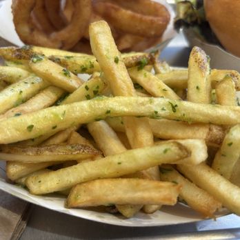Gott's St. Helena - Garlic Fries - Burgers Near Me - Saint Helena, California Gott's St. Helena - Garlic Fries - Burgers Near Me - Saint Helena, California