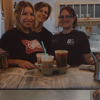 Big Blue Bear - Bailey, Michelle, & Jaryn @ Big Blue Bear - Coffee & Tea Near Me - Kernville, California Big Blue Bear - Bailey, Michelle, & Jaryn @ Big Blue Bear - Coffee & Tea Near Me - Kernville, California