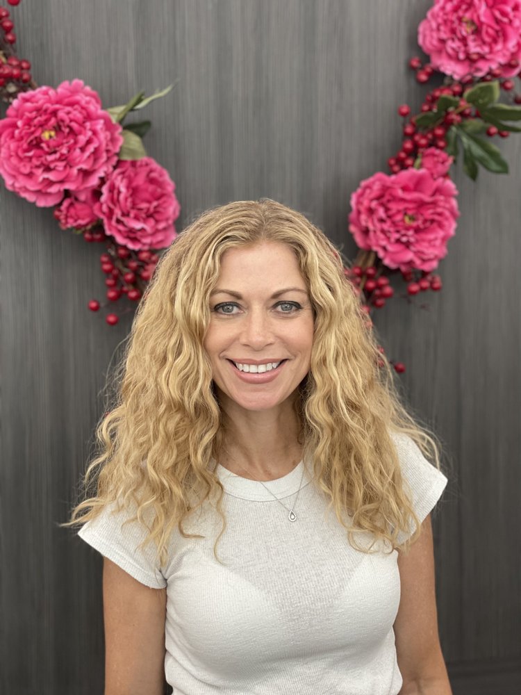 Trish Romain Hair Designer Logo