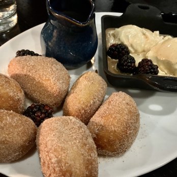 Region Kitchen and Bar - Affogato with cinnamon sugar donuts. To die for good - New American Near Me - Barrington, Illinois Region Kitchen and Bar - Affogato with cinnamon sugar donuts. To die for good - New American Near Me - Barrington, Illinois