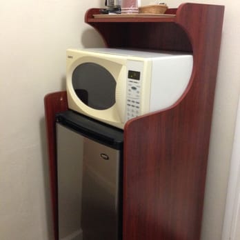 Oasis Inn and Suites - In room kitchen nook... New fridge! - Hotels Near Me - Santa Barbara, California