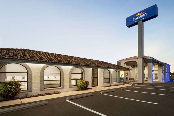 CLOSED - Red Roof Inn Kingman by null