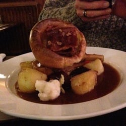 Jolly Waggoner - Pork roast which comes with roasted vegetables, Yorkshire pudding and cracklings.