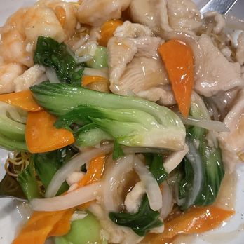 Open Rice Metropolitan - Double Pan-Fried Shrimp & Chicken Noodles - Asian Fusion Near Me - Charlotte, North Carolina