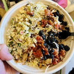 Currito - Classic. Almost all rice with a thin layer of other toppings.