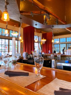 Willow Creek Restaurant by null