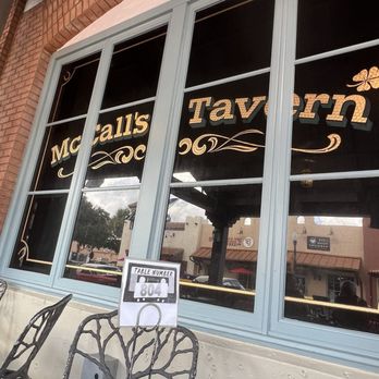McCall's Tavern - Outside table at McCall's Tavern - Bars Near Me - Lady Lake, Florida McCall's Tavern - Outside table at McCall's Tavern - Bars Near Me - Lady Lake, Florida
