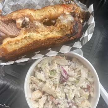 Burning Boar BBQ - Brisket Griller & Coleslaw - Barbeque Near Me - Dundee, Oregon