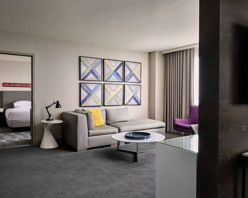 Hyatt Regency Los Angeles International Airport by null