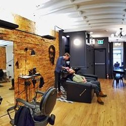 Nero Gentlemen’s Grooming Club - Panorama of the space