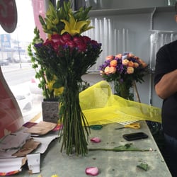 Jorge Wholesale Flowers - Last minute in a busy day and they still made time for a beautiful graduation bouquet The best in Caguas Puerto Rico!