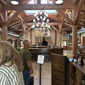Roblar Winery - Tasting room - Wineries Near Me - Santa Ynez, California Roblar Winery - Tasting room - Wineries Near Me - Santa Ynez, California