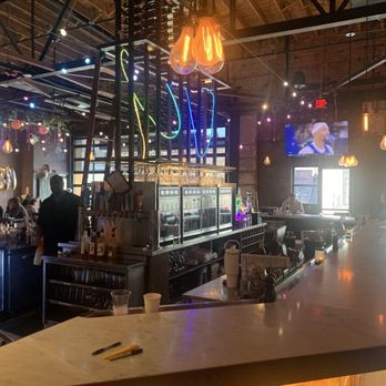 Pop's For Italian - Italian Near Me - Ferndale, Michigan