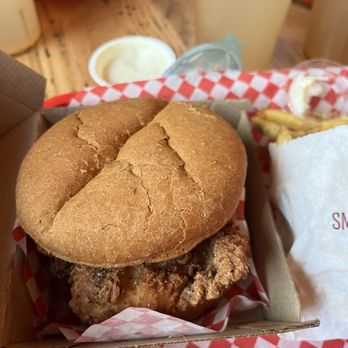 Small Cheval- Wicker Park - Gluten free chicken sandwich - Burgers Near Me - Chicago, Illinois Small Cheval- Wicker Park - Gluten free chicken sandwich - Burgers Near Me - Chicago, Illinois