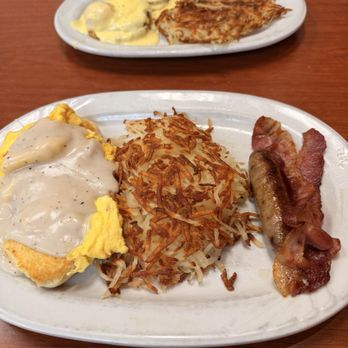 Friends Cafe - Benny eggs and biscuits n gravy - Breakfast & Brunch Near Me - Tustin, California