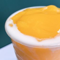 King of Mango Smoothie (Close Up)