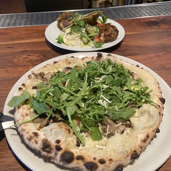 Farmshop - Wild mushroom pizza - Breakfast & Brunch Near Me - Larkspur, California Farmshop - Wild mushroom pizza - Breakfast & Brunch Near Me - Larkspur, California