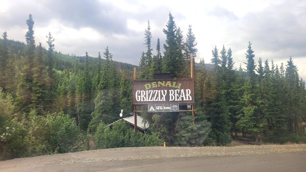 Denali Grizzly Bear Resort by null