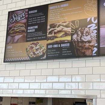Sign Smash Burger - Menu - Burgers Near Me - Orange, California Sign Smash Burger - Menu - Burgers Near Me - Orange, California
