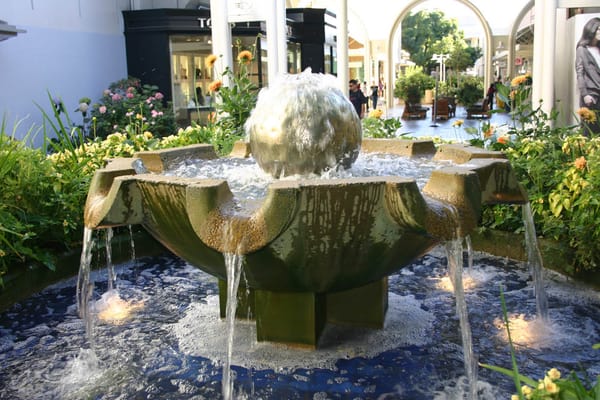 Stanford Shopping Center by null