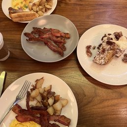 French Toast is amazing as well as the bacon! French Toast is amazing as well as the bacon!