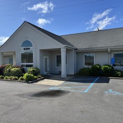Thomas A McKee, DDS