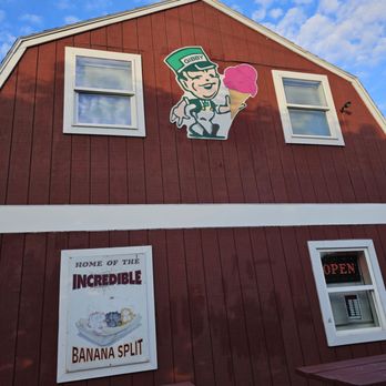 Gibson Brothers' Dairy Farm - I got the banana split and it was no joke - Ice Cream & Frozen Yogurt Near Me - Worcester, Massachusetts Gibson Brothers' Dairy Farm - I got the banana split and it was no joke - Ice Cream & Frozen Yogurt Near Me - Worcester, Massachusetts