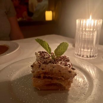 Cafe Bizou - French Near Me - Agoura Hills, California
