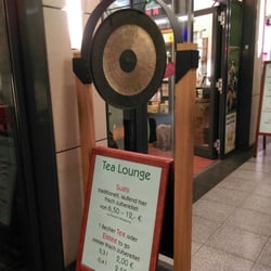 Tea Lounge - Also offer sushi and Japanese dessert