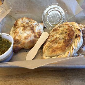 Rincon Argentino - Tradicional Empanada Pollo Barbacoa Empanada - Argentine Near Me - Boulder, Colorado