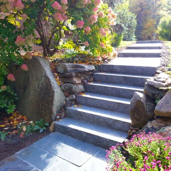 Concord Stoneworks - the steps leading up to the house - Masonry/Concrete Near Me - Concord, Massachusetts