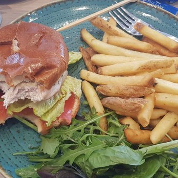 Perfect Day Cafe - Chicken fillet burger with skinny fries.... delicious - Cafes Near Me - Dublin, D