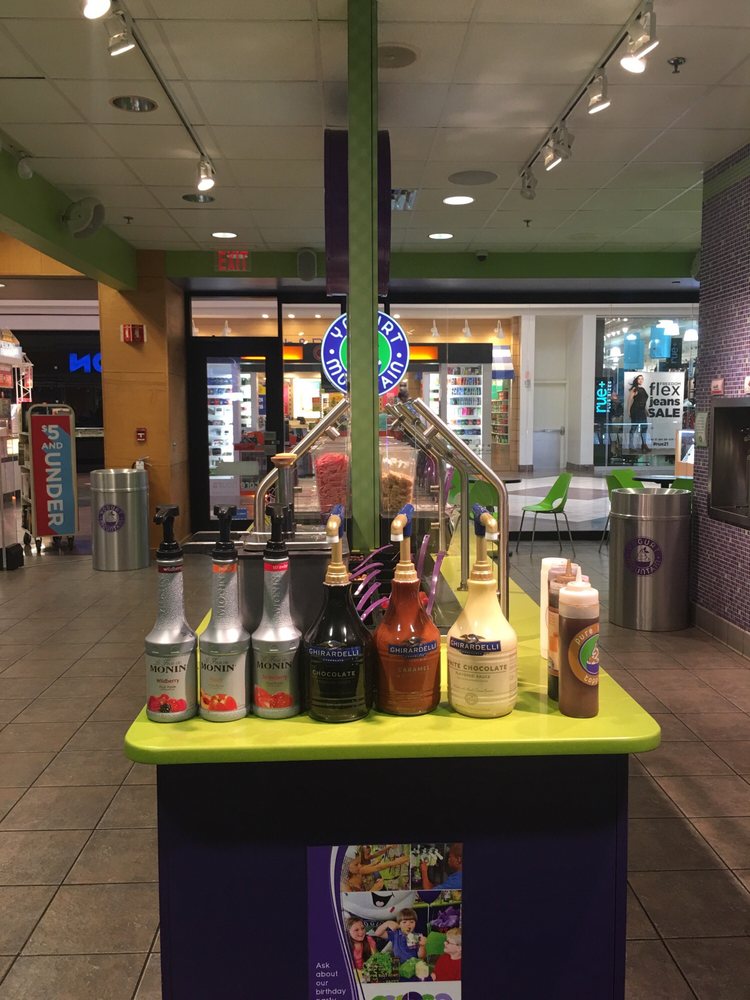 YOGURT MOUNTAIN Updated October 2024 777 E Merritt Cswy, Merritt