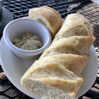 Avalon Cafe - New American Near Me - Weston, Missouri