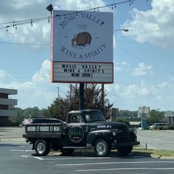 Music Valley Wine & Spirits - Outside