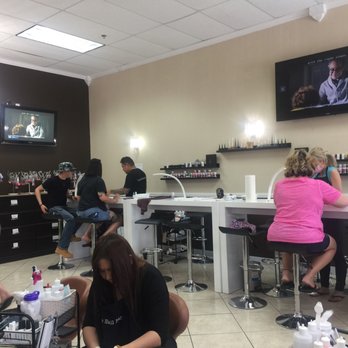 Luxe Nail Bar - Busy but not crowded - Nail Salons Near Me - Henderson, Nevada Luxe Nail Bar - Busy but not crowded - Nail Salons Near Me - Henderson, Nevada