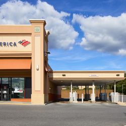 Bank of America Financial Center - Storefront