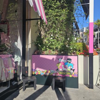 Sanrio Smile Shop - Sanrio Smile Shop - Toy Stores Near Me - Universal City, California