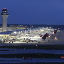 Metro Ann Arbor - Reliable 24/7 private transportation to and from Detroit Metropolitan Airport (DTW), with real-time flight tracking for early, delayed, or o