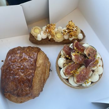 Faria Bakery - Pain au Chocolat, fig and walnut tart, caramel corn eclair - Bakeries Near Me - Sacramento, California Faria Bakery - Pain au Chocolat, fig and walnut tart, caramel corn eclair - Bakeries Near Me - Sacramento, California