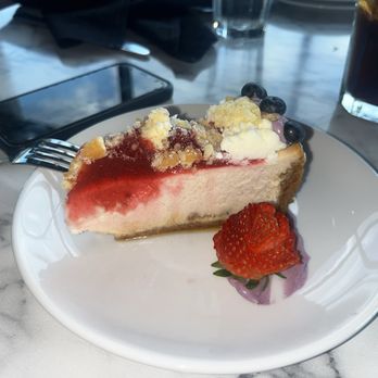 Puttery - Raspberry donut cheesecake - New American Near Me - Chicago, Illinois