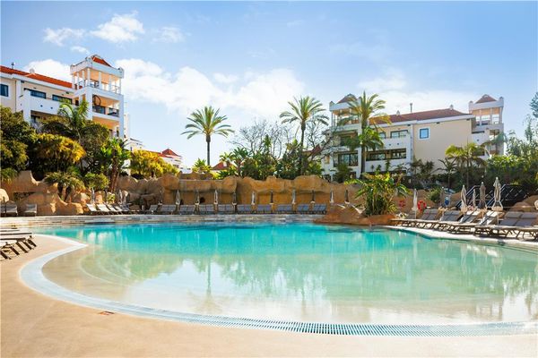 Hilton Vilamoura As Cascatas Golf Resort & Spa by null