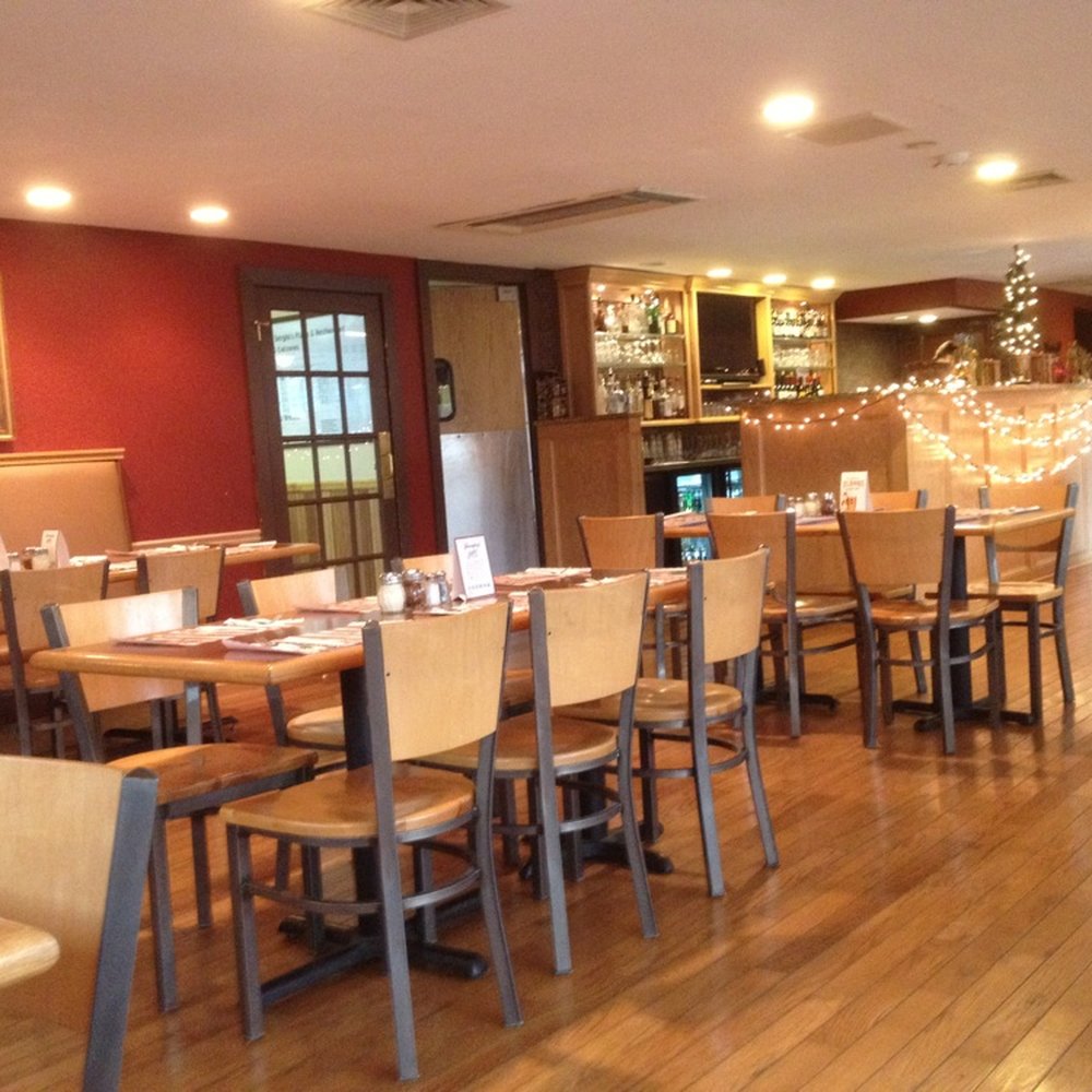 Sergio's Pizza & Restaurant - All decorated for Christmas! - Italian Near Me - Hamden, Connecticut Sergio's Pizza & Restaurant - All decorated for Christmas! - Italian Near Me - Hamden, Connecticut