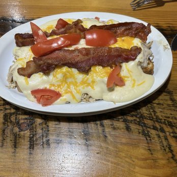 Mammy's Kitchen & Bar - Ken brown sandwich - New American Near Me - Bardstown, Kentucky